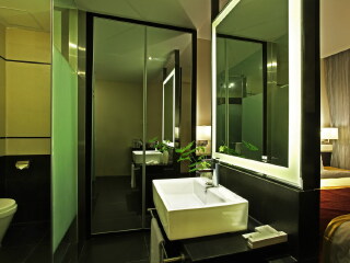 厦门人民剧院《多国舞动厦门》