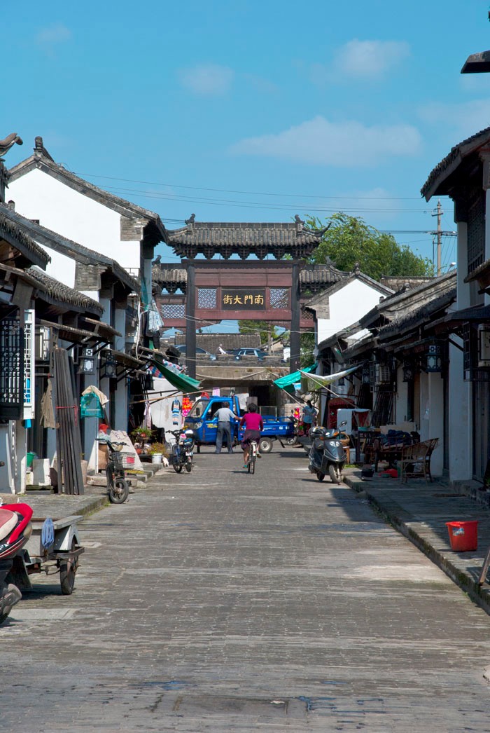 跟着一个旅行团听了一些讲解,景区内还有许多介绍,对我国古代的邮驿