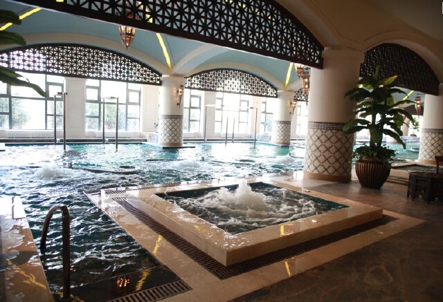 亲子温泉,月亮河度假村!