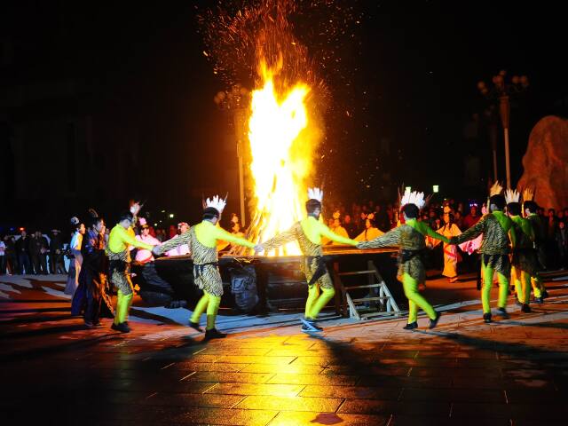 摩梭篝火晚会泸沽湖未被开发,所以很多路边没有路灯,回酒店时请注意