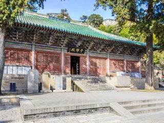 灵岩寺