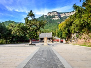 灵岩寺