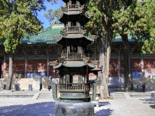 灵岩寺
