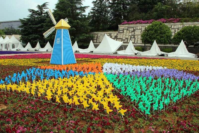 畅游风铃风车之城聆听草坪音乐会来这里带你玩爆整个昆明