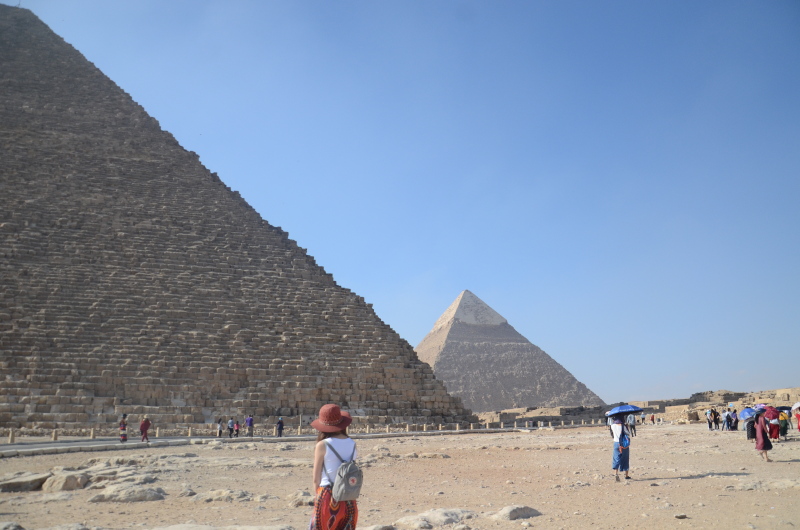    金字塔入口大门