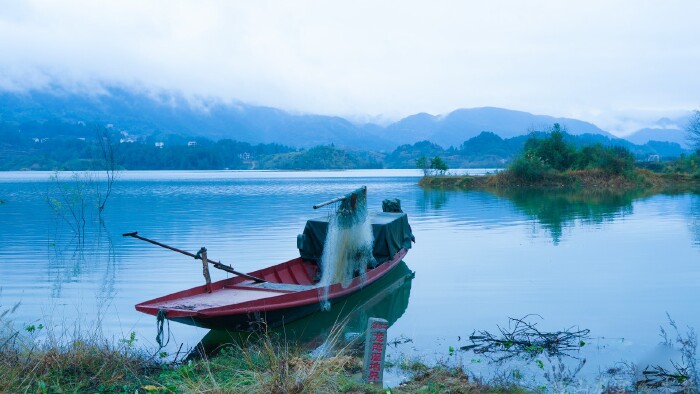资江渡口,一条驳的青灰色里的老街,一个亚洲最美地质博物园.