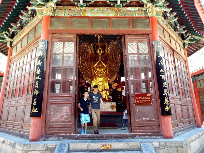 途牛首发游走开封大相国寺