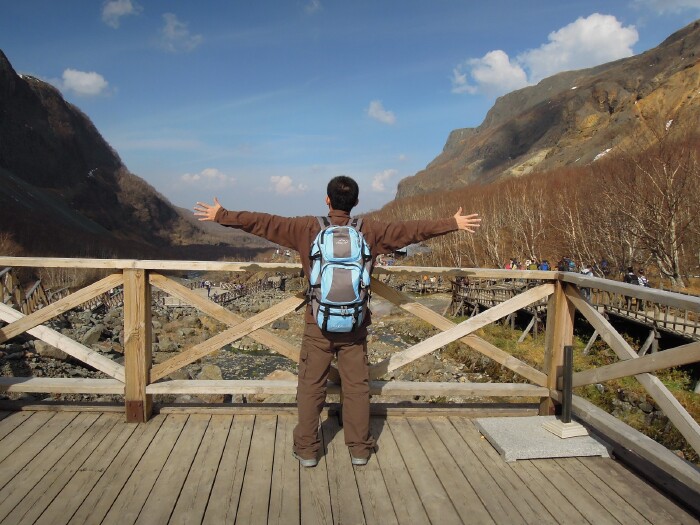 张开双臂,拥抱大自然.