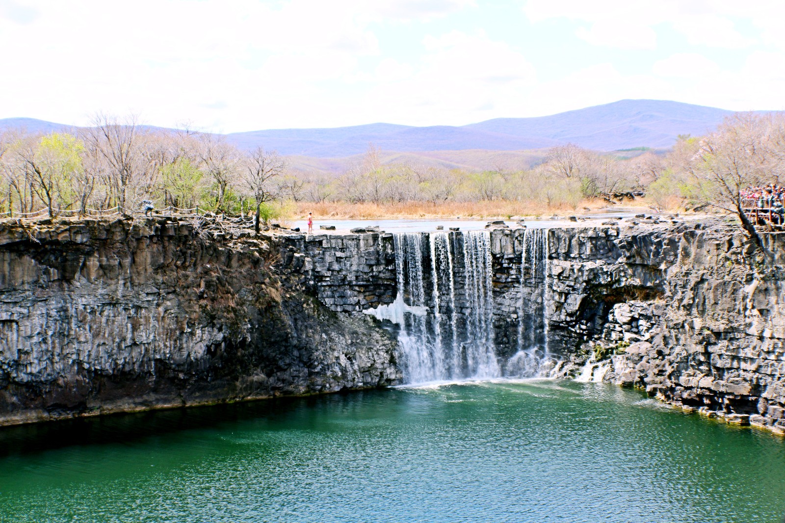 【途牛首发】山上平湖水上山,北国风光胜江南.