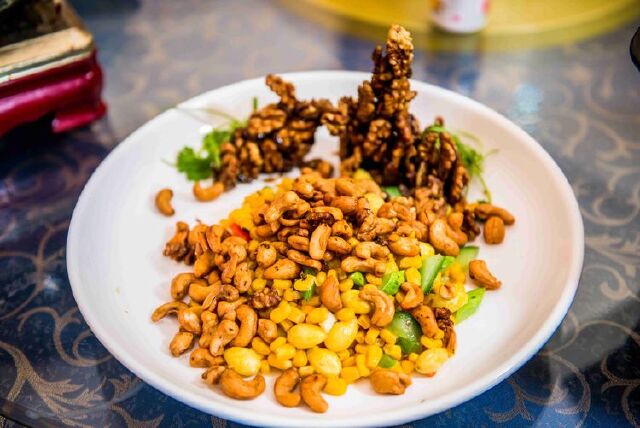 宁国山核桃,腰果拼盘.