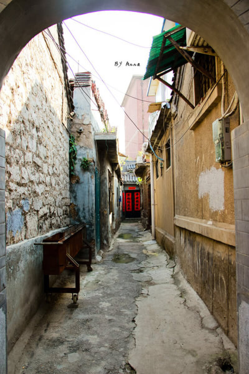 没有给我们这机会,于是我们环绕了两圈后叹气前进下一个目标——济南