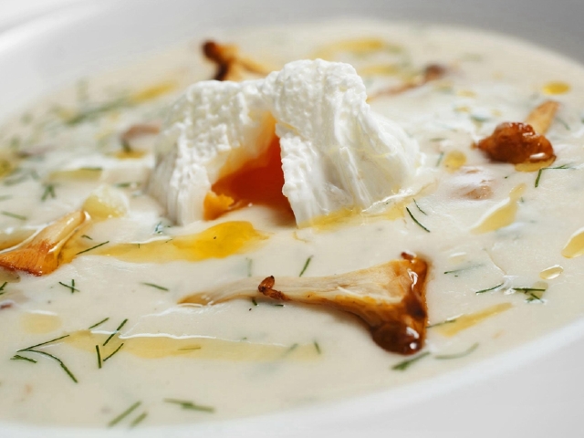 奶油蘑菇鸡酥皮盒