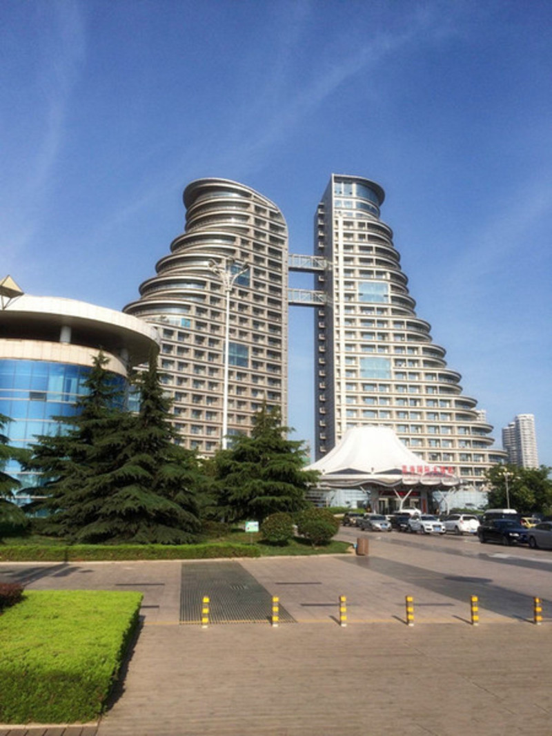 日照藍海國際大飯店藍藍的天空,清新的空氣日照藍海國際大飯店來到