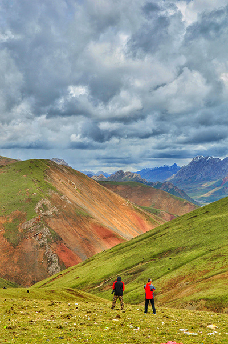 驰骋万里长江寻觅冬虫夏草