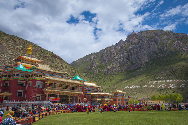 结古镇的冥想 涅盘的重生