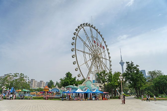 重修后的水上公园美的我完全辨认不出来了,现在免门票,只有欢乐岛那几