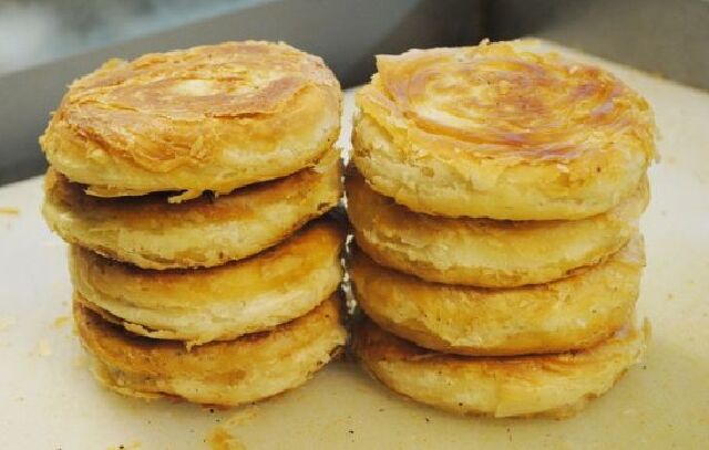 感受历史文化名城南阳府衙的威严 拜谒卧龙岗武侯祠