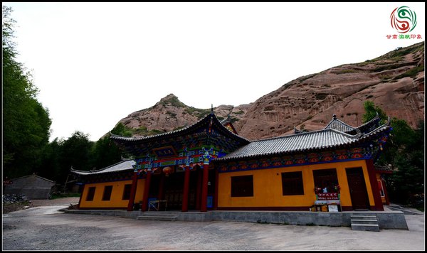 天色渐晚,我们告别普光寺