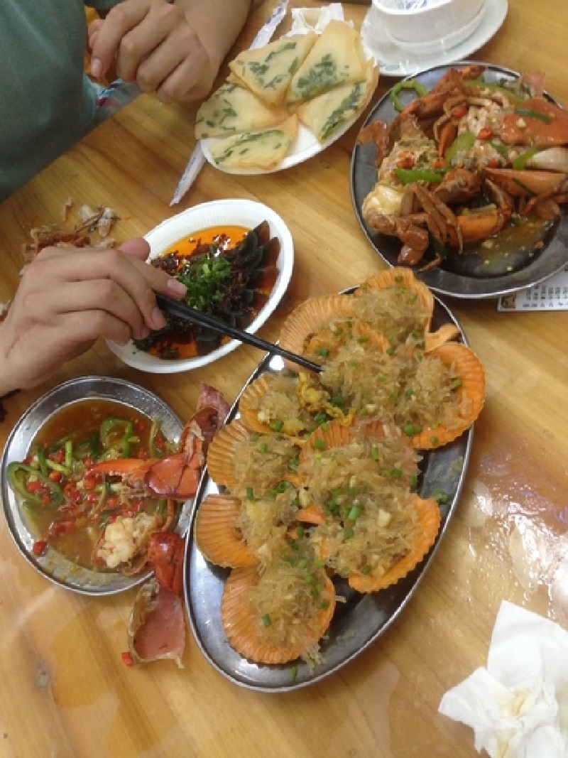 出发前不忘记自拍一些~~在想,走到泳池的过程,会不会害羞~~老公有种