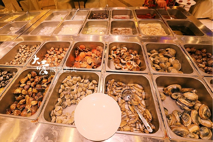 晚上赤山大酒店,舌尖上的海鲜自助火锅.