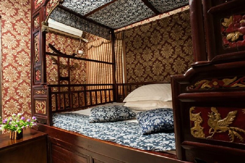 学家们针对房间与不同的火眼的问题故意设计成具有杀气气场的古床吧?