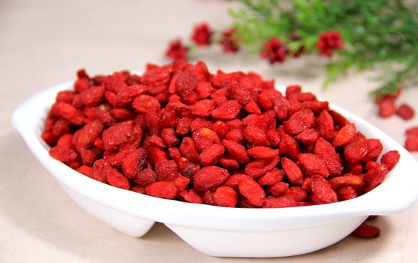 银川的特产:宁夏五宝 枸杞:宁夏的五宝之红宝,宁夏的气候非常适合生产