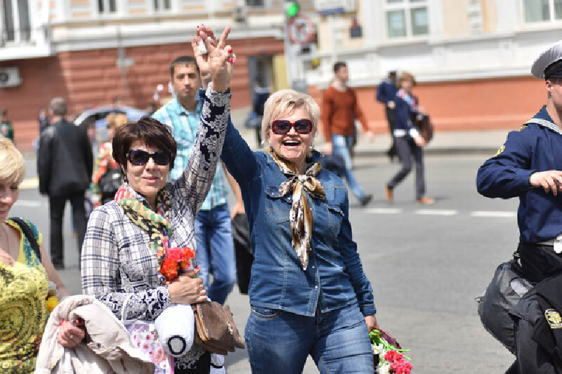 原创街拍热情大方的海参崴人组图