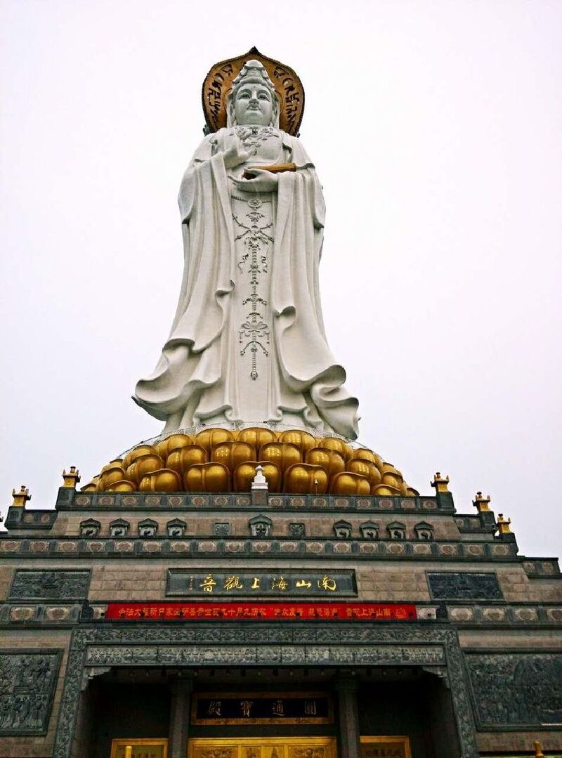 可怜的大胖是被我从梦里拖起来的,今天定了去南山寺的一日游(因为我们