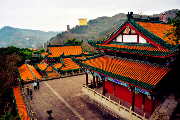 天子殿,也就是阎王爷的办公地点了.