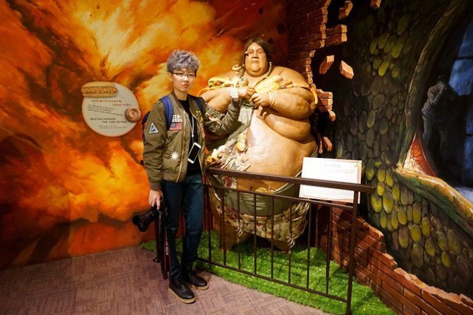 世界上鼻子最长的人,脖子最长的人~和头后面长有角的人,还有世界上最