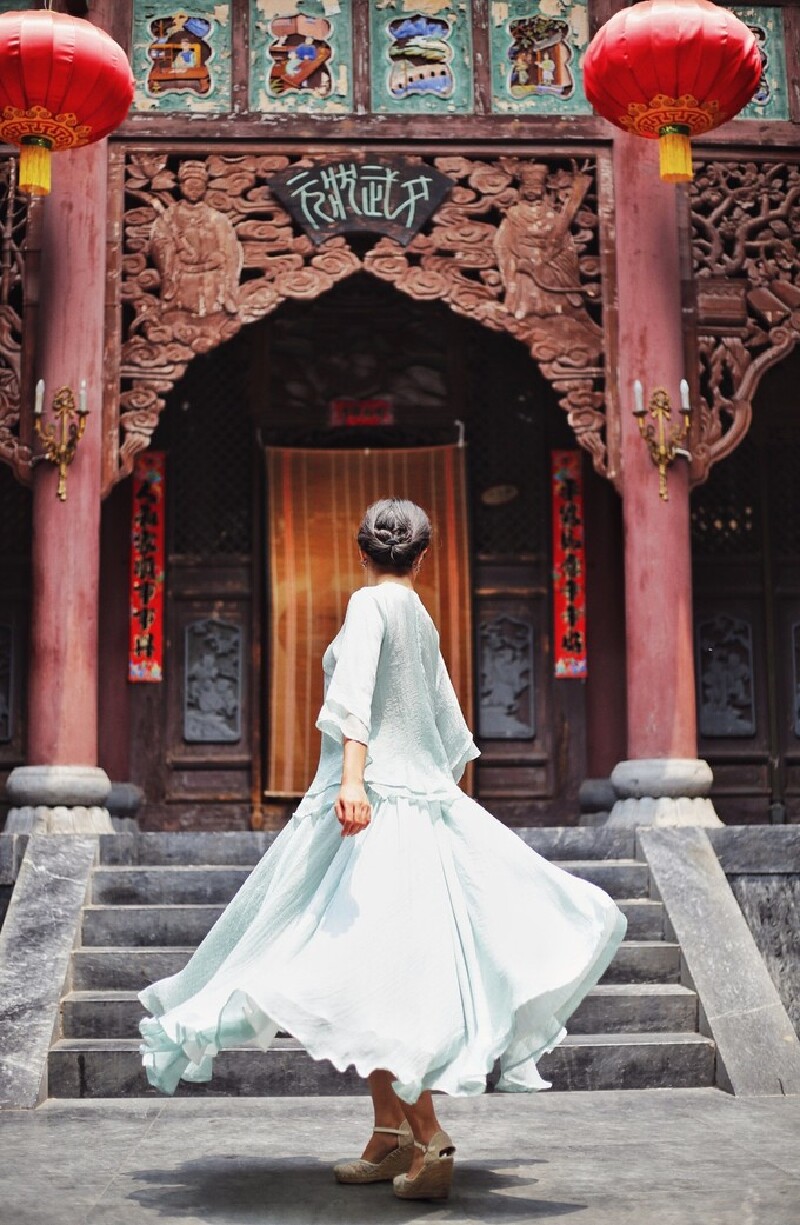 连门口都是那么古色古香,吃一顿有古韵的