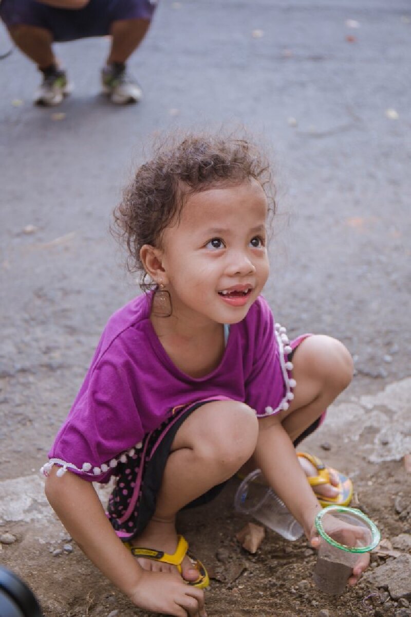 双胞胎印尼小女孩!