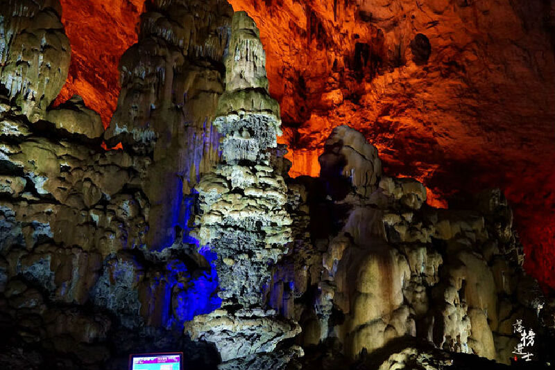 类人形者,类鸟兽者,类景物者,惟妙惟肖,满目琳琅.