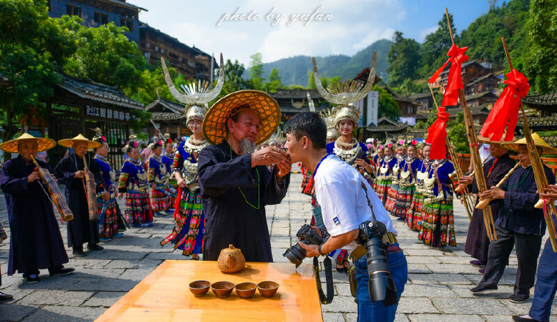 迎宾拦门酒,苗家人最古老的迎客之道_西江千户苗寨游记_途牛
