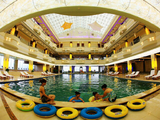 思拉堡虹溪谷温泉