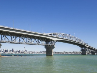 奥克兰海港大桥