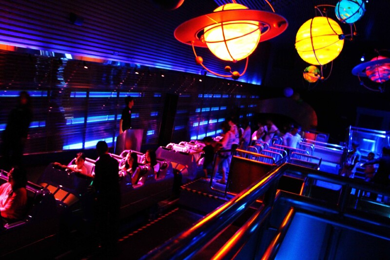 梦回童年玩转香港迪士尼乐园附交通攻略