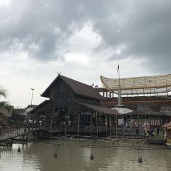 芭提雅四方水上市场