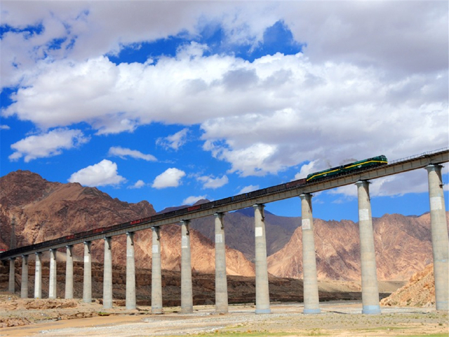  西宁青海-茶卡盐湖-拉萨-大峡谷-纳木措-巴松措单卧9日游>纯玩0购0自