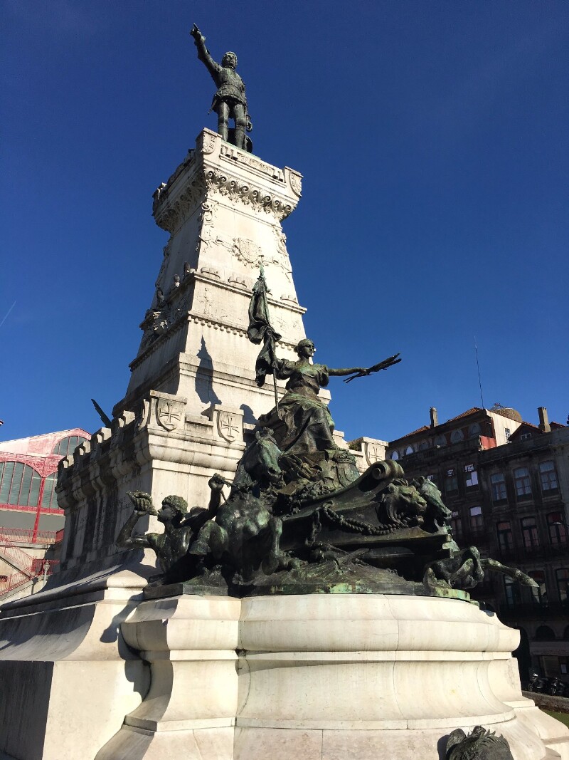 (亨利王子广场)