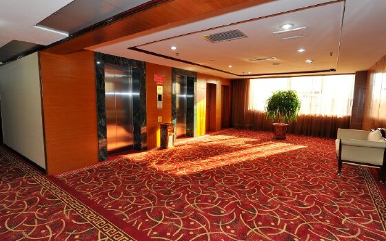 保定亚华大酒店