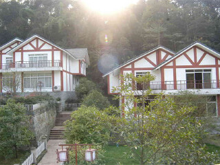 周公山天府温泉