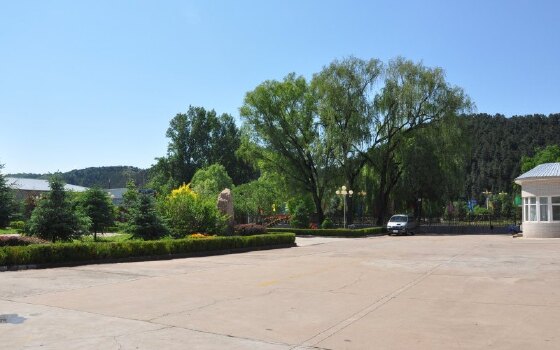 北京军区承德疗养院