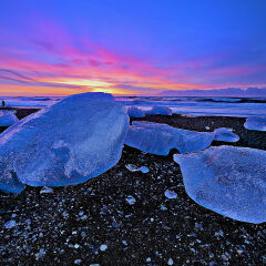 Glaciers melting on arctic beach