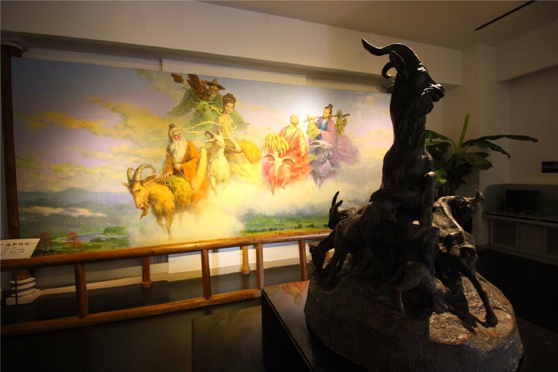 这里是五羊石像模型和五羊仙人传说故事的画像.