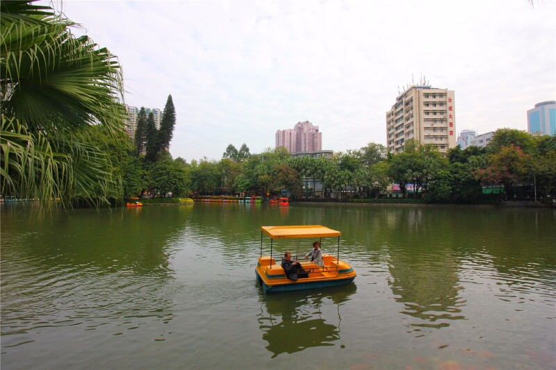 因为是公园,所以没有特别的游览顺序,一般大部分游客来此就是爬山游湖