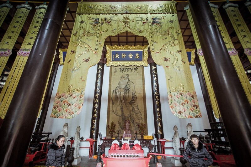 学宫位于大成殿后街北,原有"东南第一学"门坊,包括明德堂,尊经阁,青云