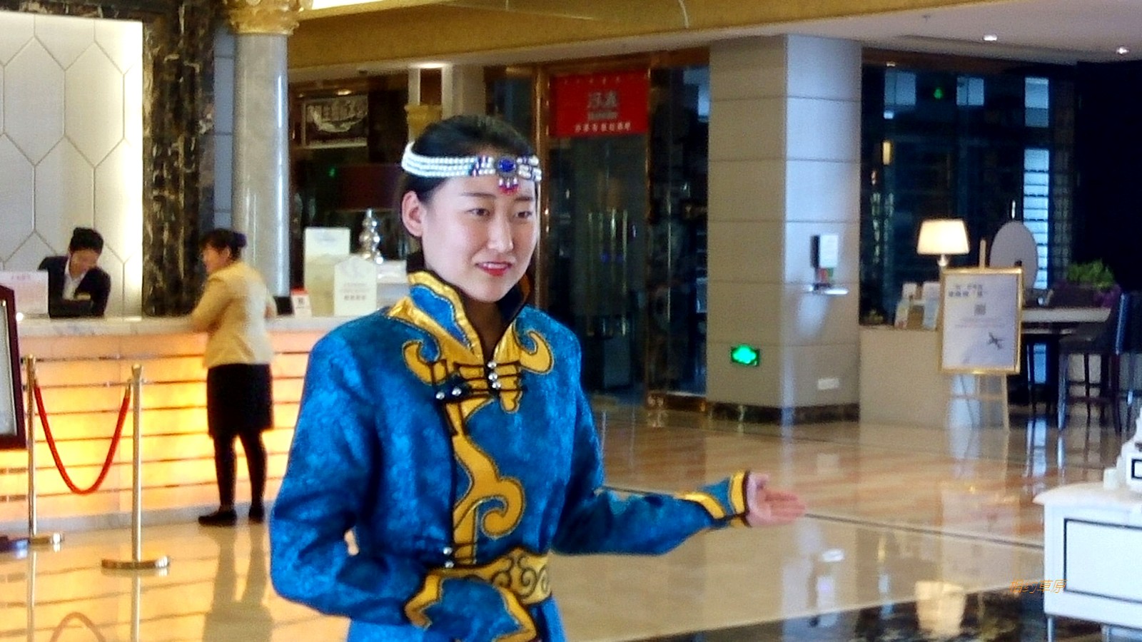 蒙古族行礼手势图图片