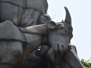 五羊石雕