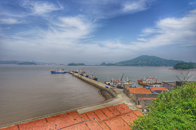 悬鹁鸪岛景区图片